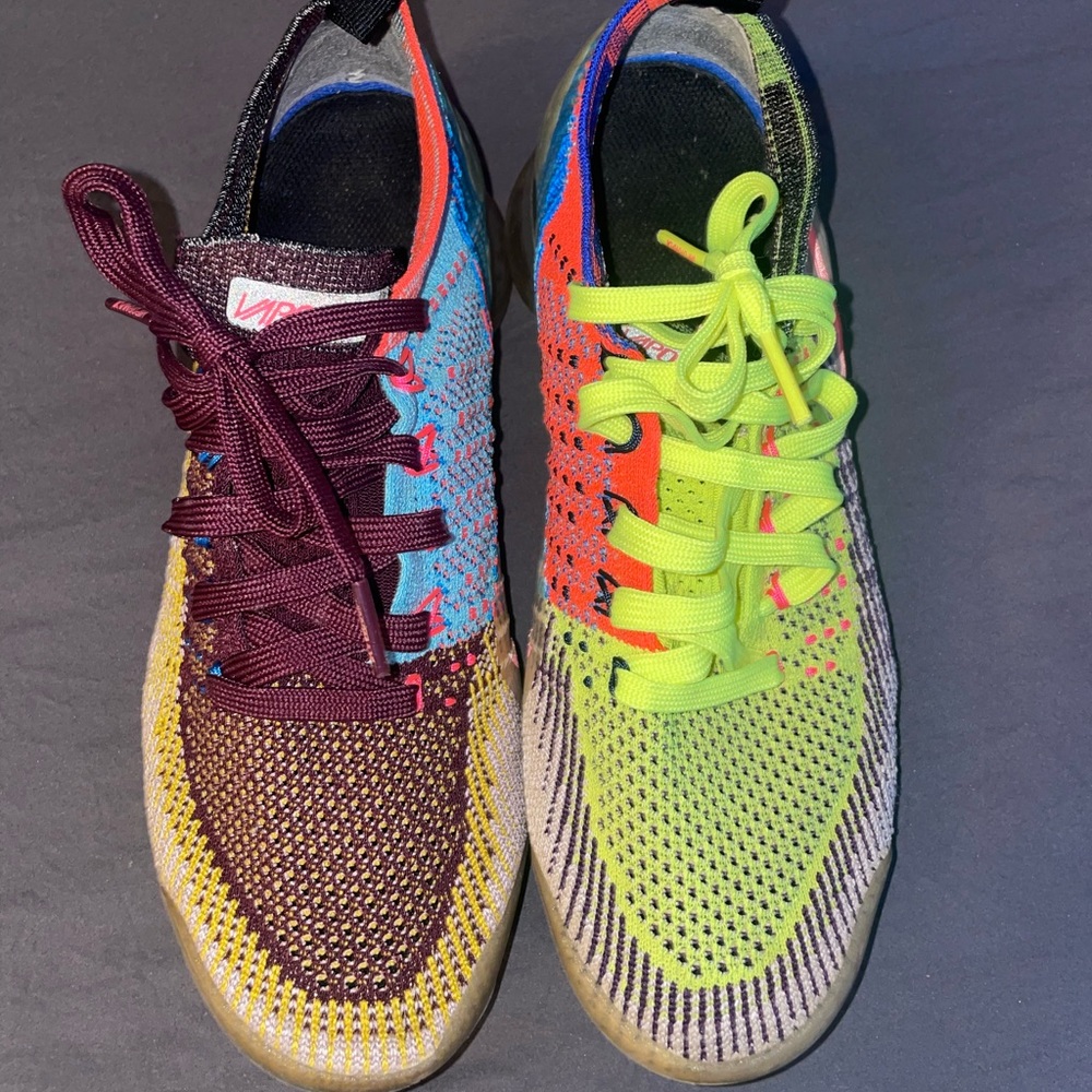 2019 Air VaporMax Flyknit 2 'Random size 6.5Y